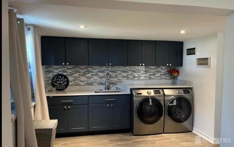 42 Albert Drive Sayreville NJ 08859