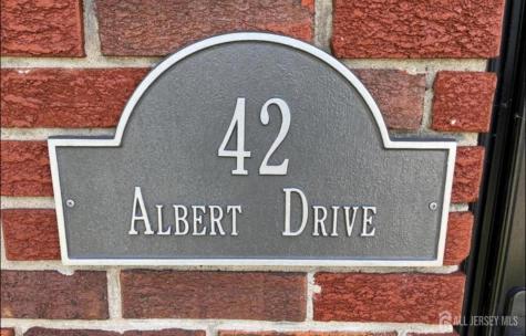 42 Albert Drive Sayreville NJ 08859