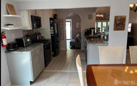 42 Albert Drive Sayreville NJ 08859
