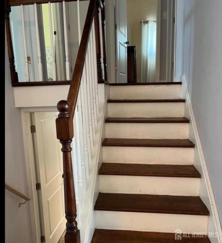 42 Albert Drive Sayreville NJ 08859