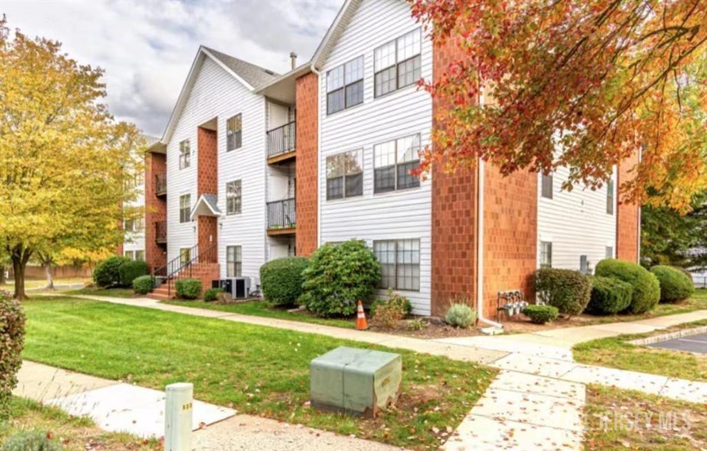 52 Boulder Drive Edison NJ 08817