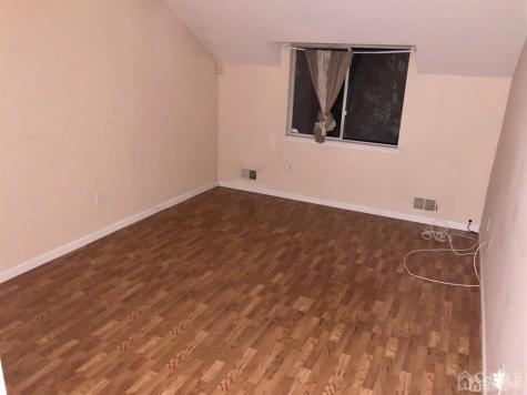 1134 Schmidt Lane North Brunswick NJ 08902