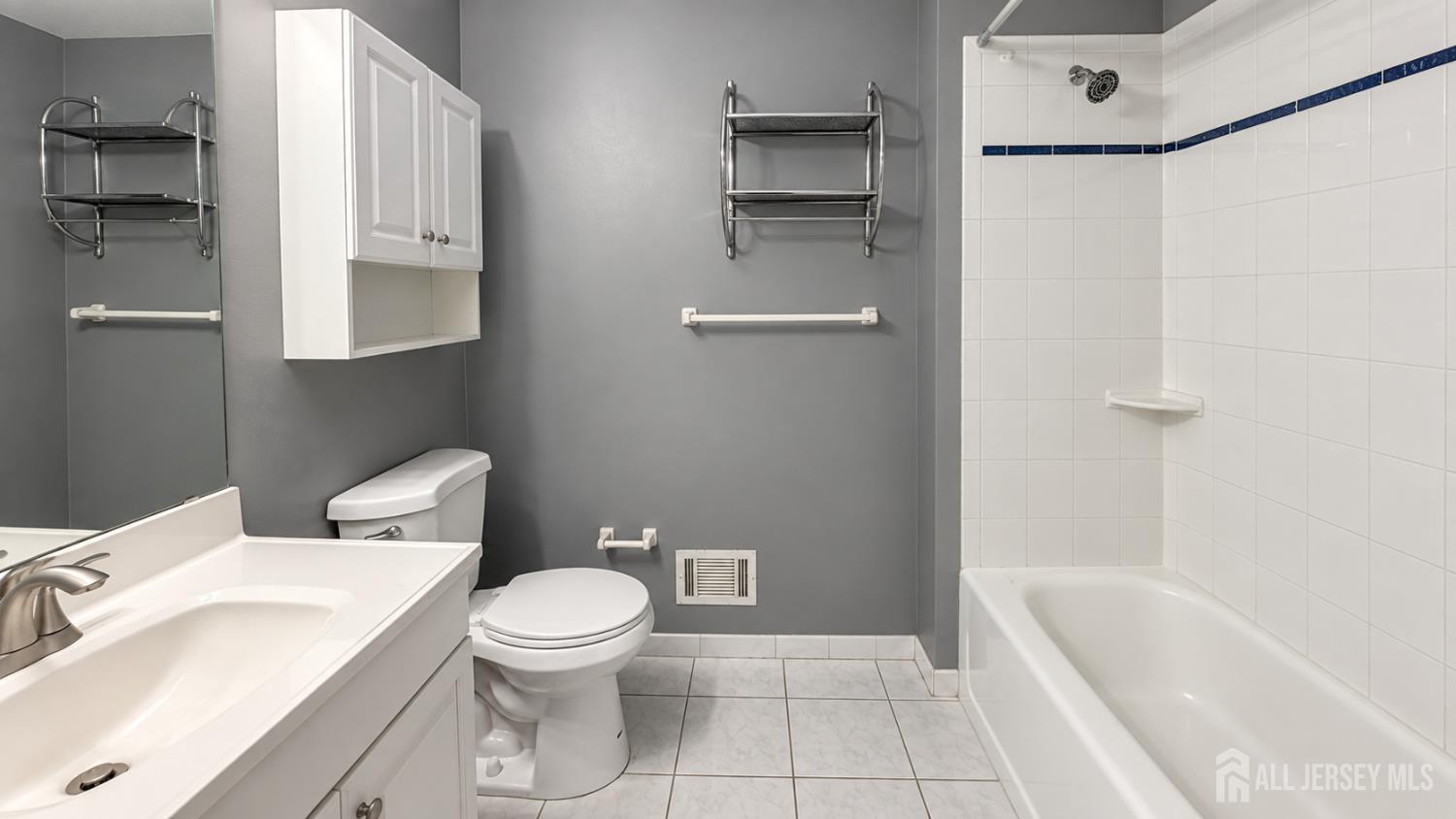 29 Pembrook Avenue North Brunswick NJ 08902