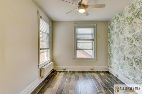37 East Somerset Street Raritan NJ 08869