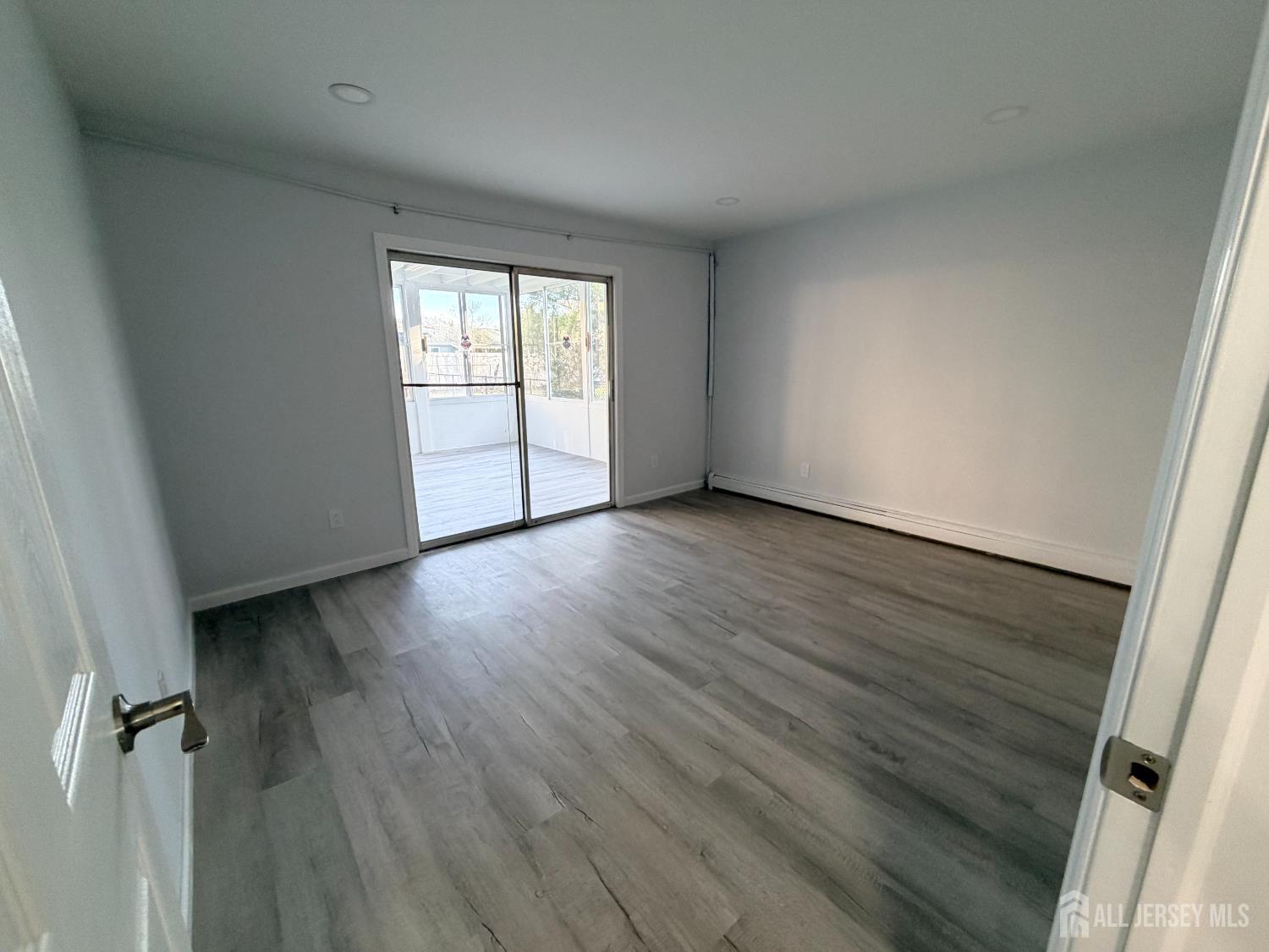 2460 Woodbridge Avenue Edison NJ 08817