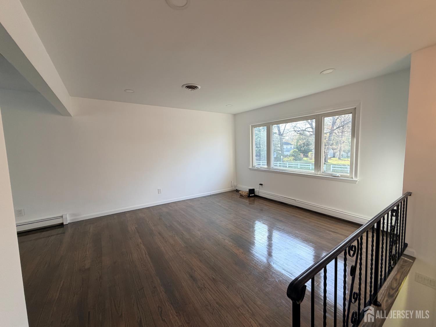 2460 Woodbridge Avenue Edison NJ 08817