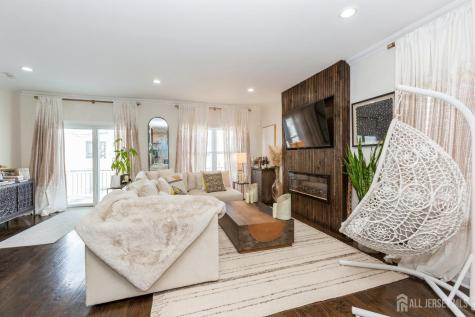 45 Miller Street Highlands NJ 07732