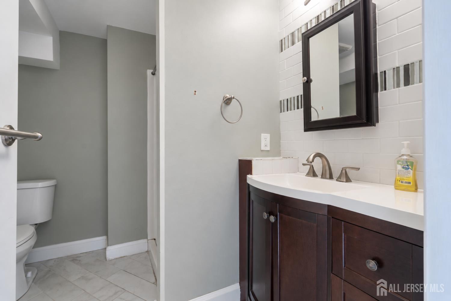 32 Smith Street Metuchen NJ 08840
