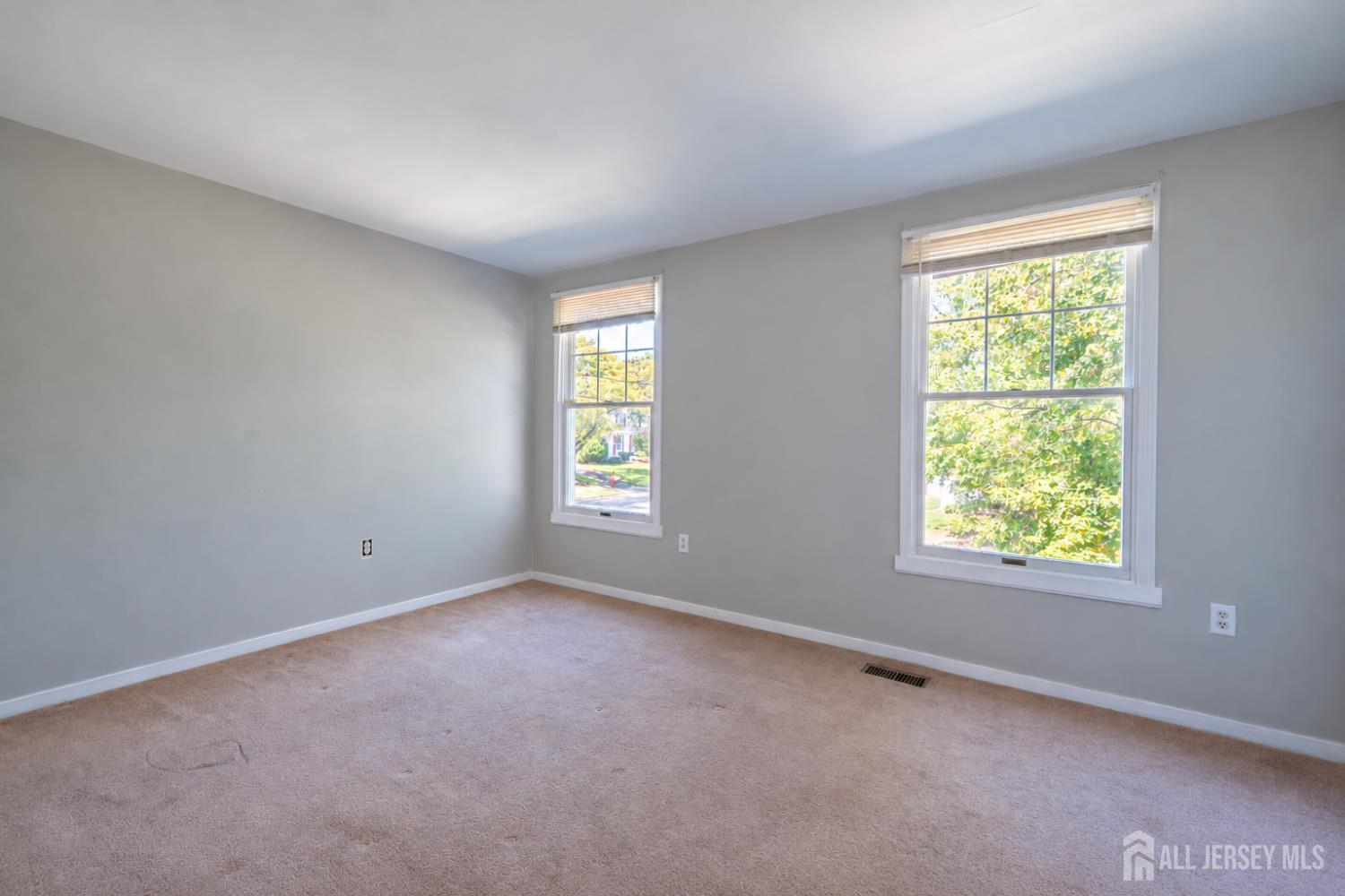 32 Smith Street Metuchen NJ 08840