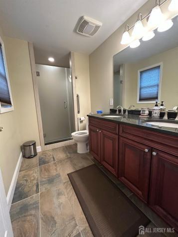 8 Julie Drive Edison NJ 08820