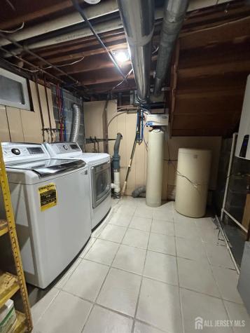 8 Julie Drive Edison NJ 08820