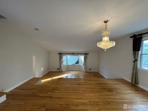 8 Julie Drive Edison NJ 08820