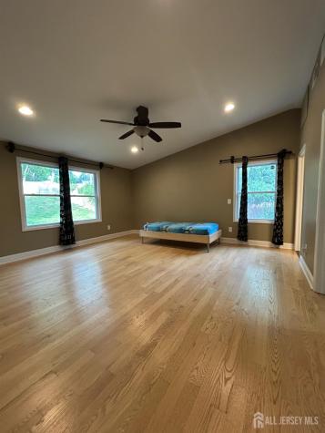8 Julie Drive Edison NJ 08820