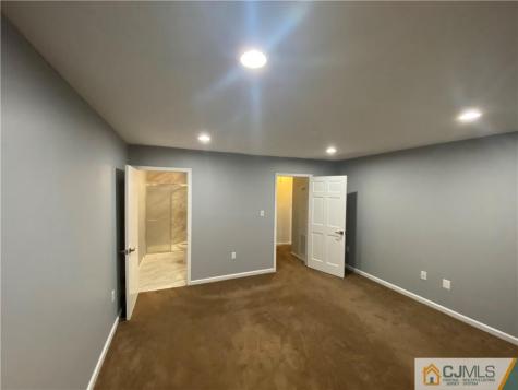 340 Wycoff Way East Brunswick NJ 08816