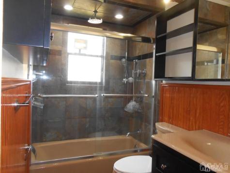512 Sharon Garden Drive Woodbridge Proper NJ 07095