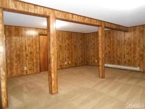 512 Sharon Garden Drive Woodbridge Proper NJ 07095