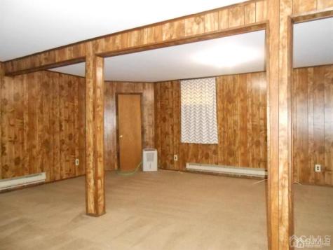 512 Sharon Garden Drive Woodbridge Proper NJ 07095