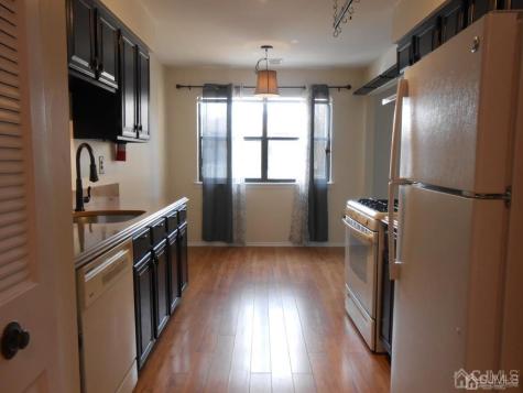 512 Sharon Garden Drive Woodbridge Proper NJ 07095