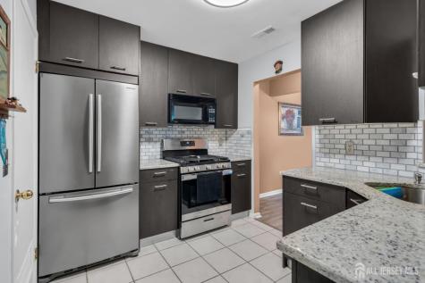 492 Bayberry Court Englishtown NJ 07726