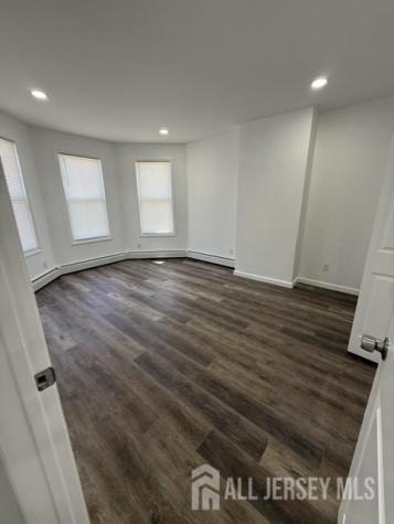 87 1st Street Perth Amboy NJ 08861