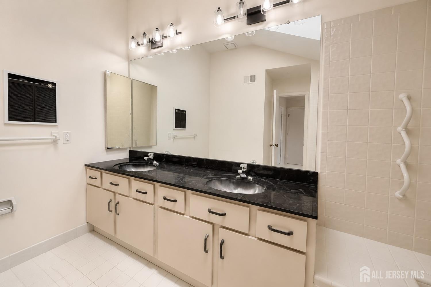 83 Sayre Drive Plainsboro NJ 08540