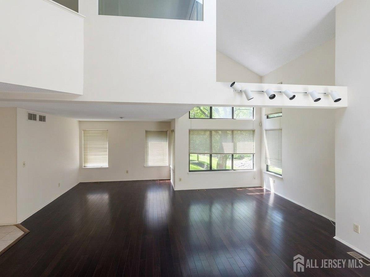 83 Sayre Drive Plainsboro NJ 08540