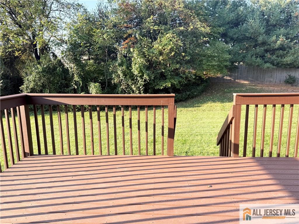 18 Dogwood Drive Edison NJ 08820