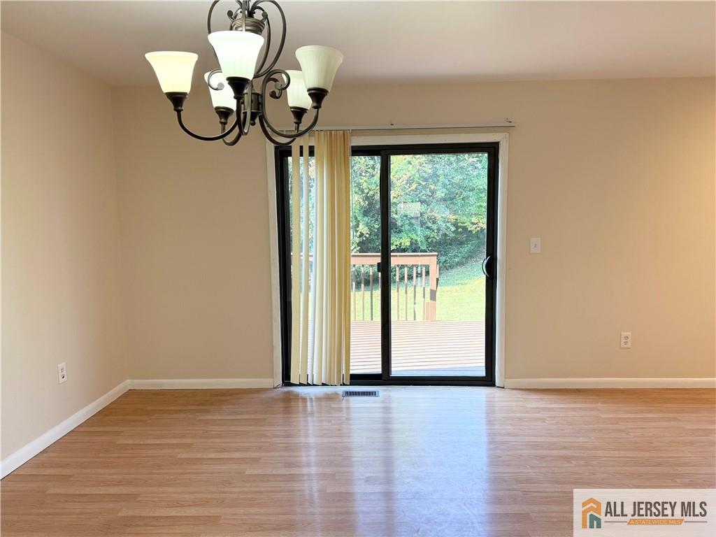 18 Dogwood Drive Edison NJ 08820