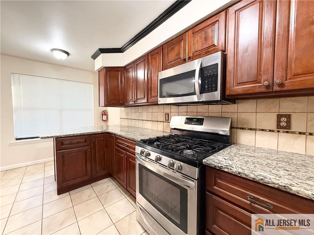 18 Dogwood Drive Edison NJ 08820