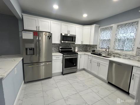 190 Green Street Woodbridge Proper NJ 07095