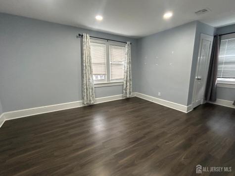 190 Green Street Woodbridge Proper NJ 07095