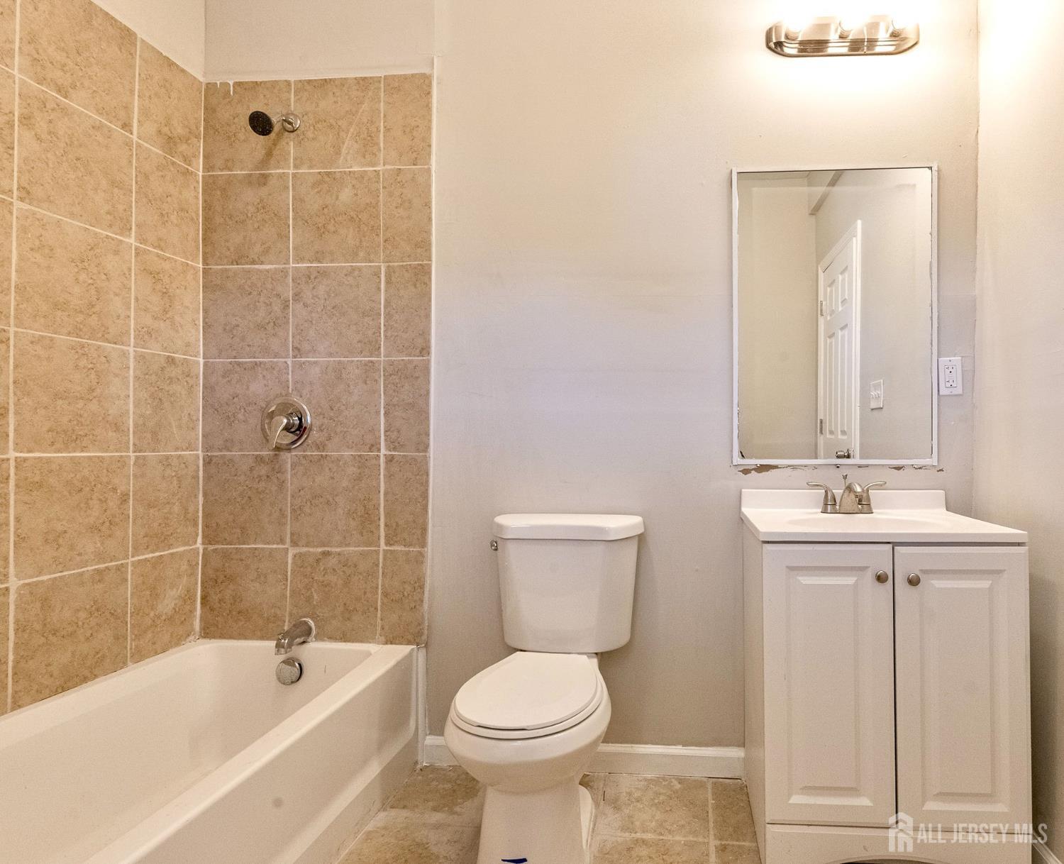 186 N 17th Street East Orange NJ 07017