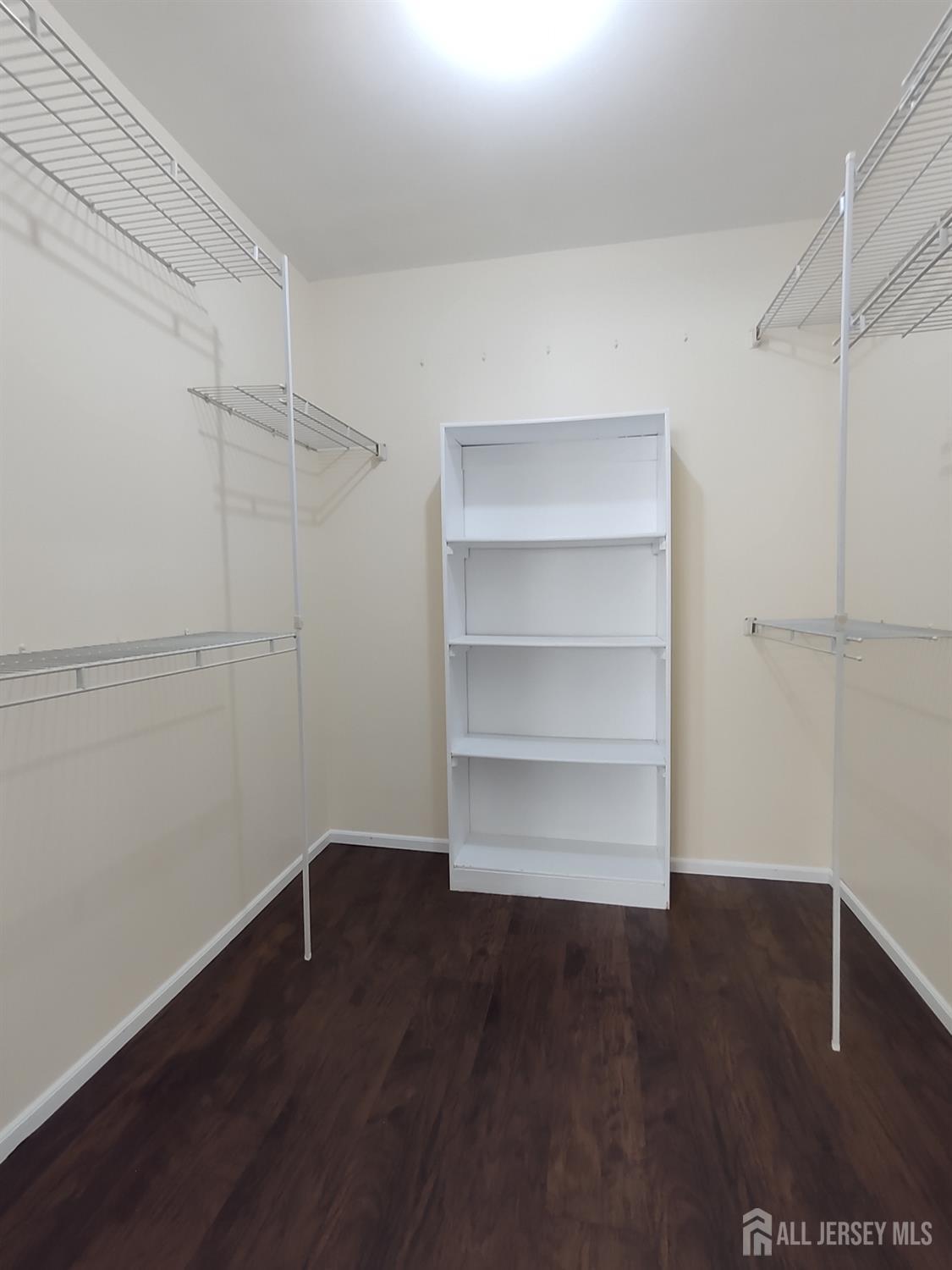 1807 Green Hollow Drive Iselin NJ 08830