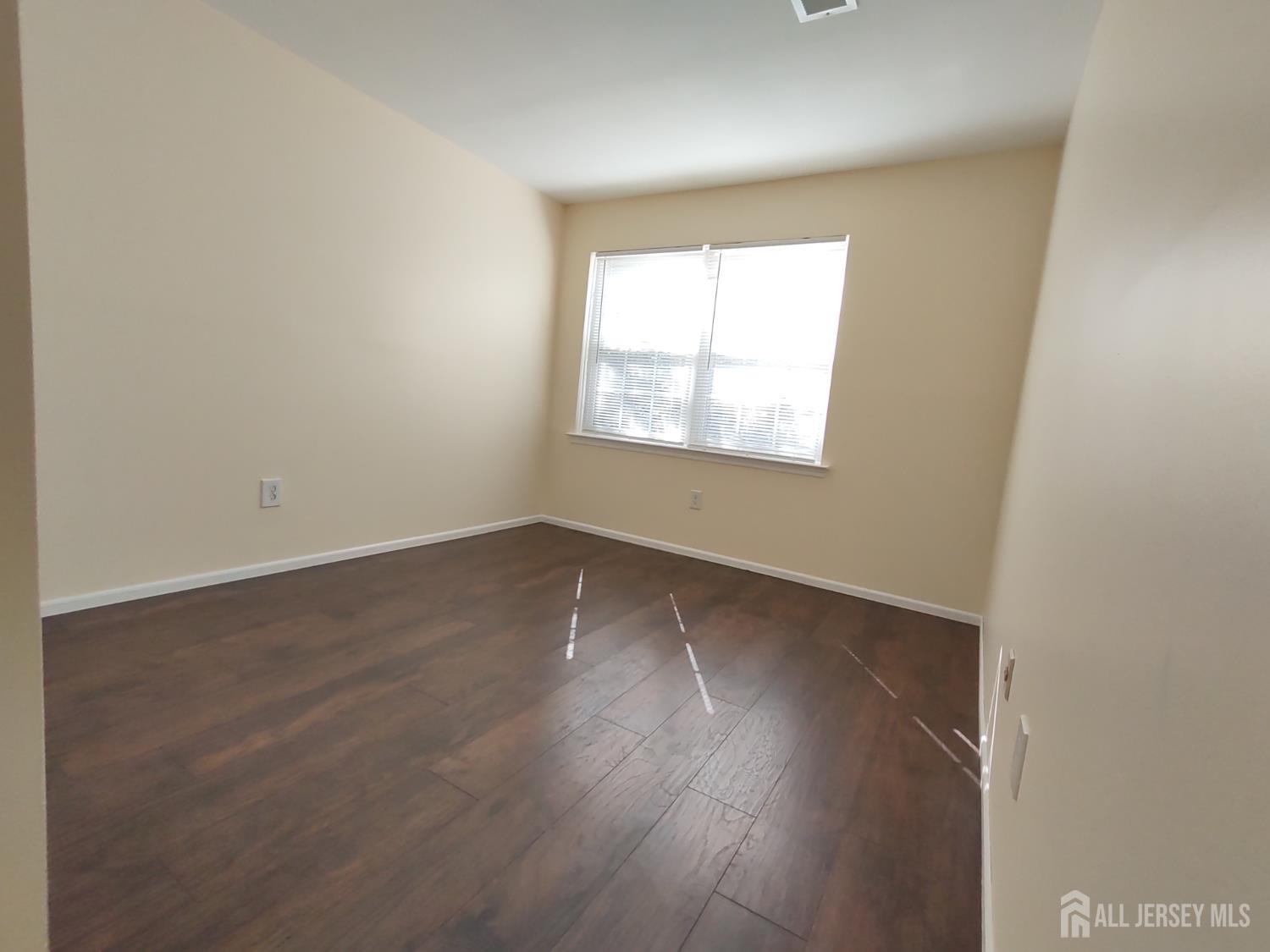 1807 Green Hollow Drive Iselin NJ 08830