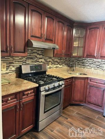 102 Albury Way North Brunswick NJ 08902