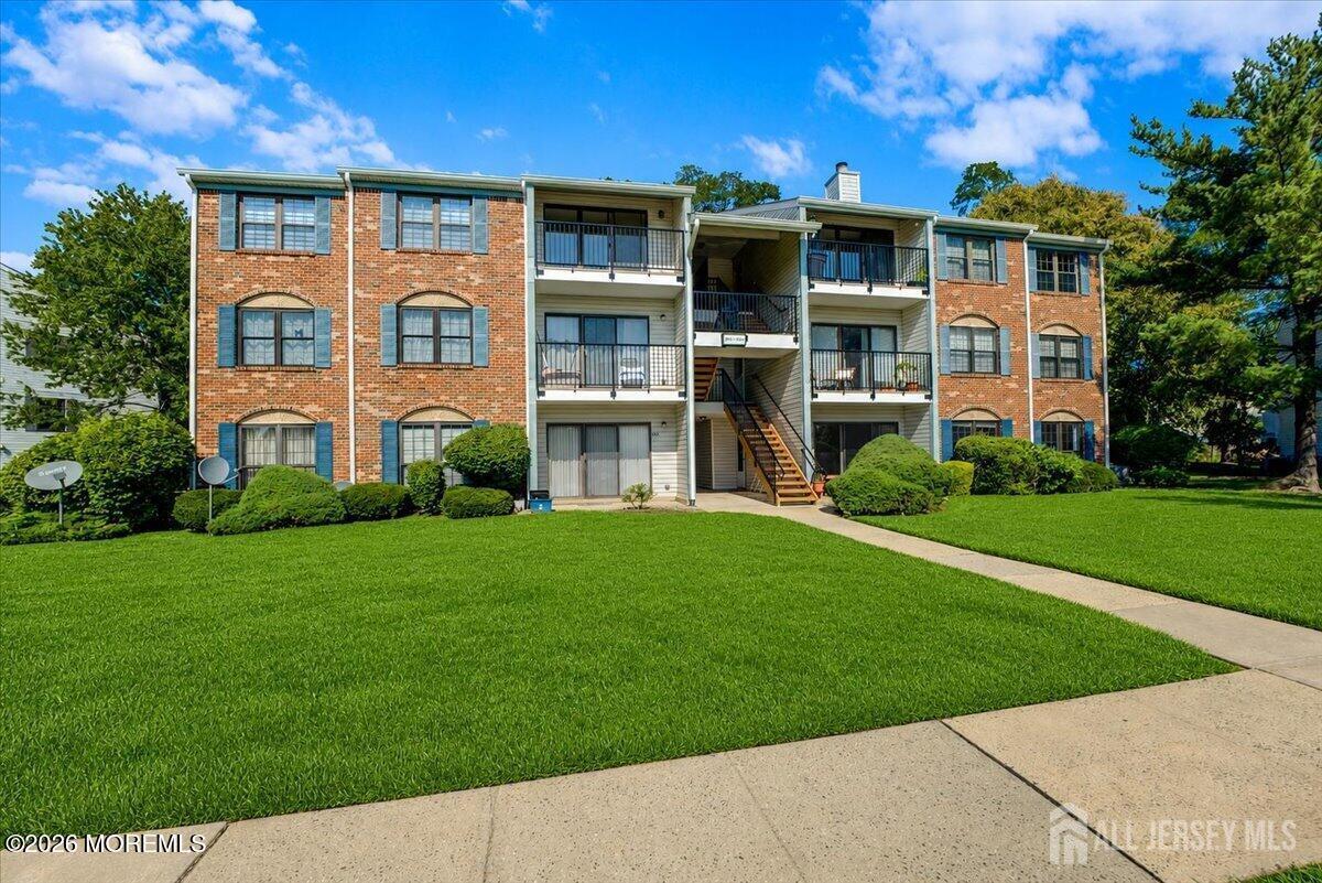 341 Danbury Lane East Brunswick NJ 08816