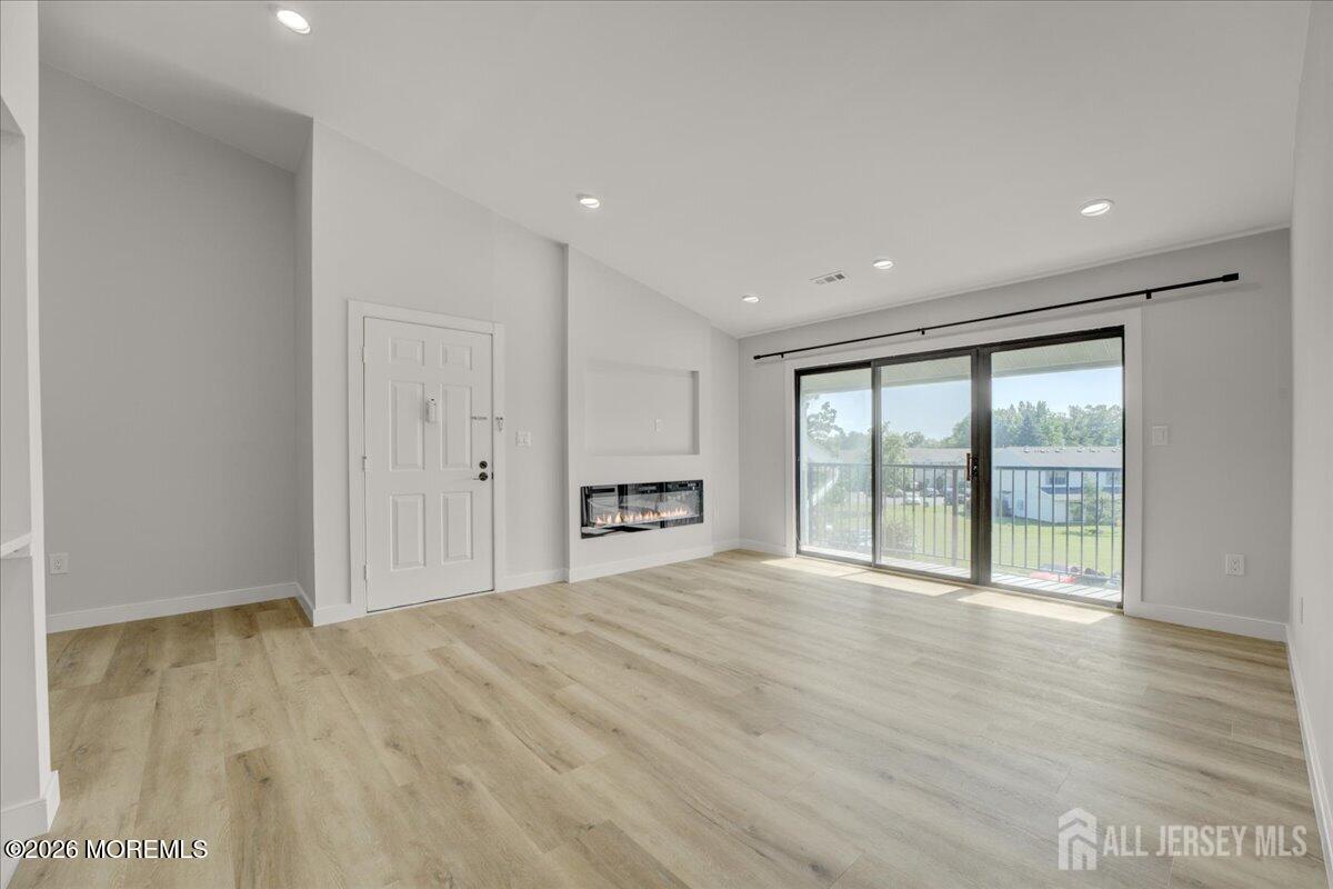 341 Danbury Lane East Brunswick NJ 08816