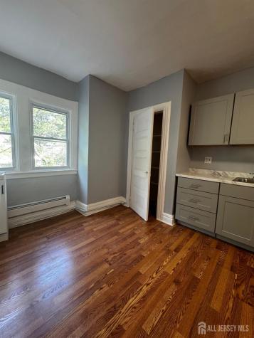 830 S 16th Street S Newark NJ 07108