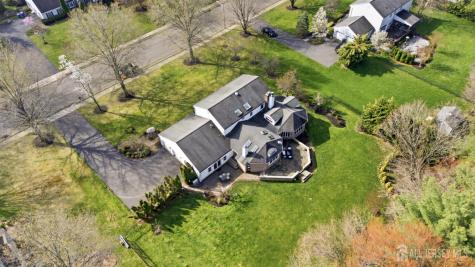 7 Monroe Place Cranbury NJ 08512
