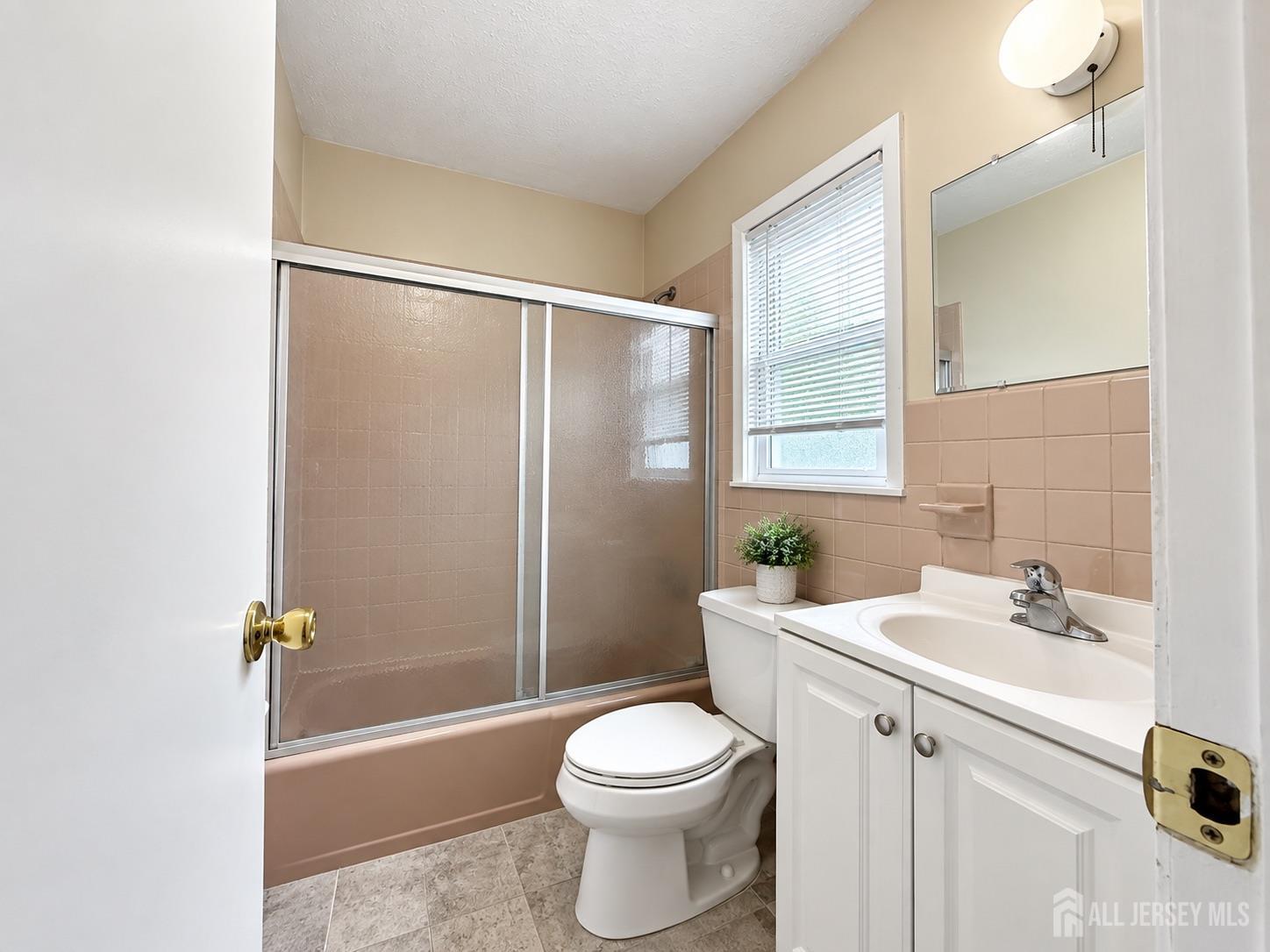 1842 W 5th Avenue Piscataway NJ 08854
