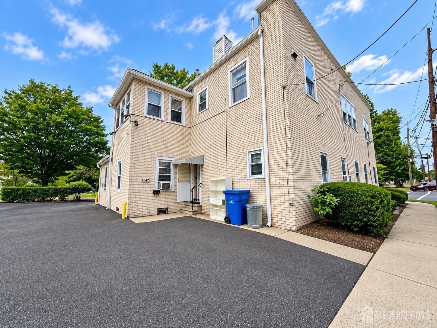 1842 W 5th Avenue Piscataway NJ 08854