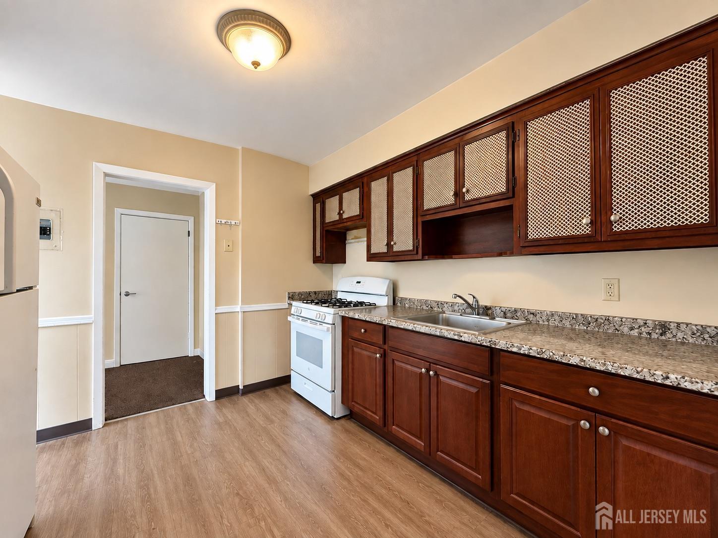 1842 W 5th Avenue Piscataway NJ 08854