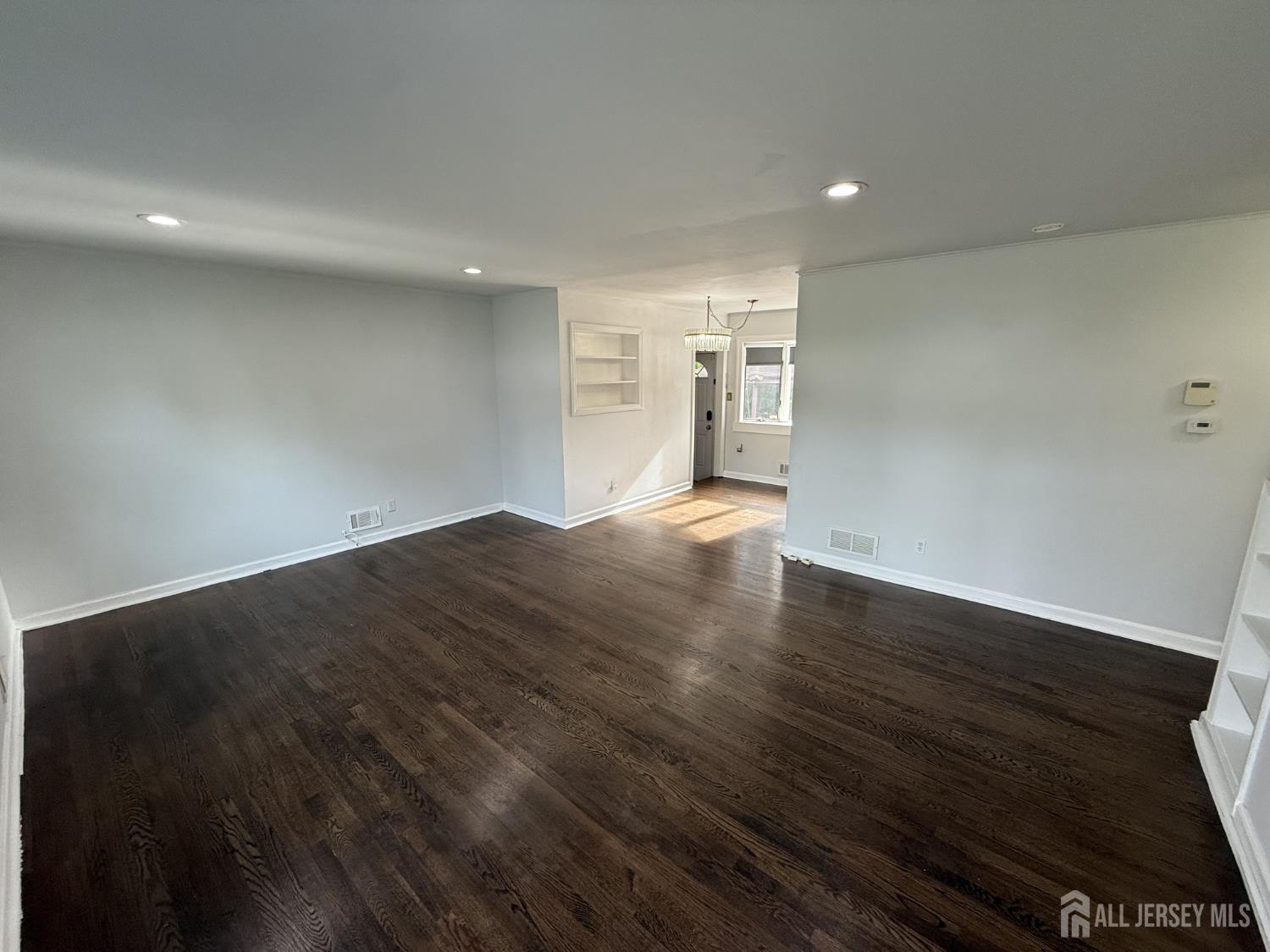 35 Maplewood Avenue Colonia NJ 07067