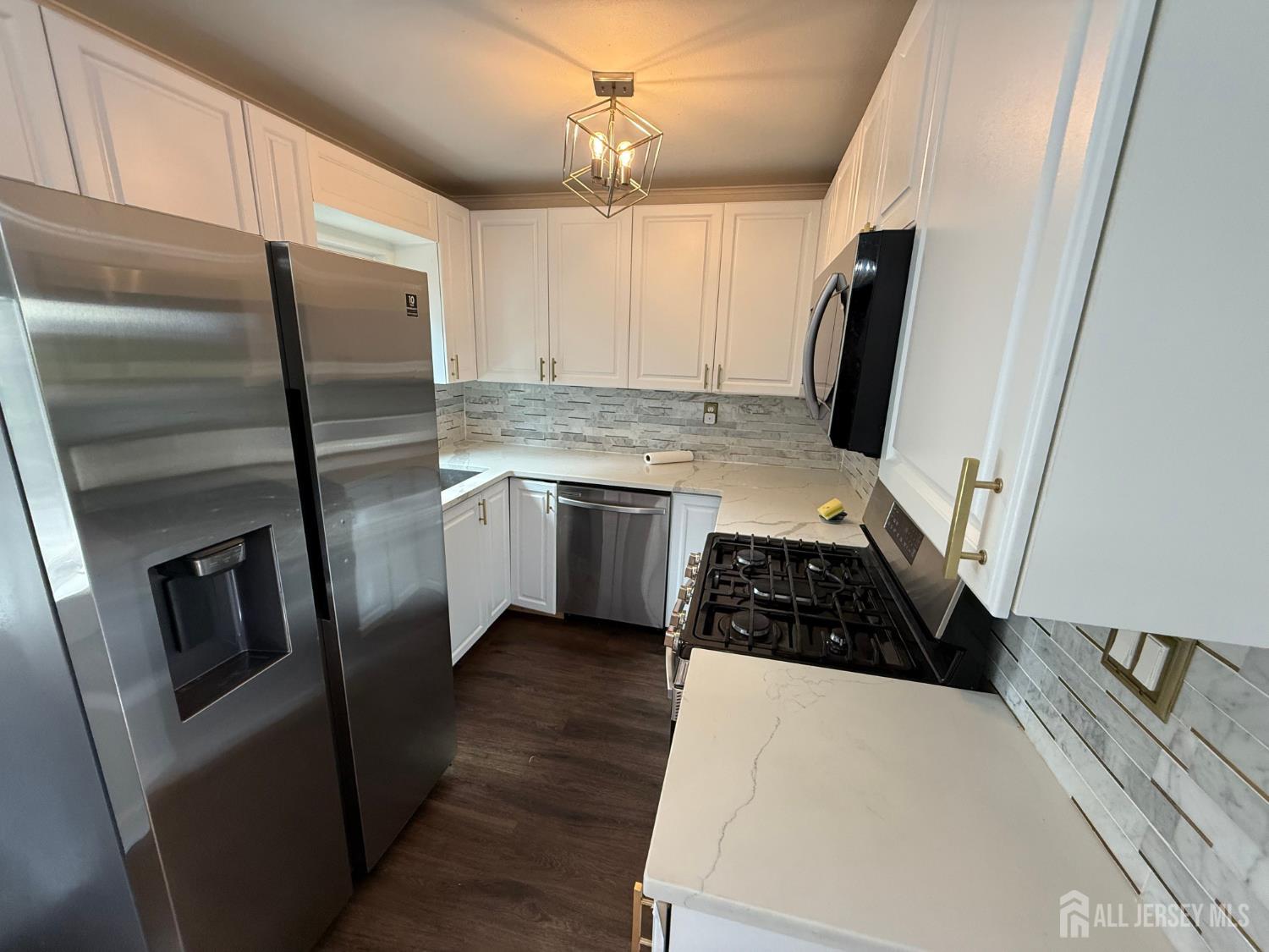 35 Maplewood Avenue Colonia NJ 07067