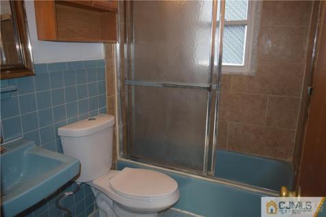 5098 Scott Street Piscataway NJ 08854
