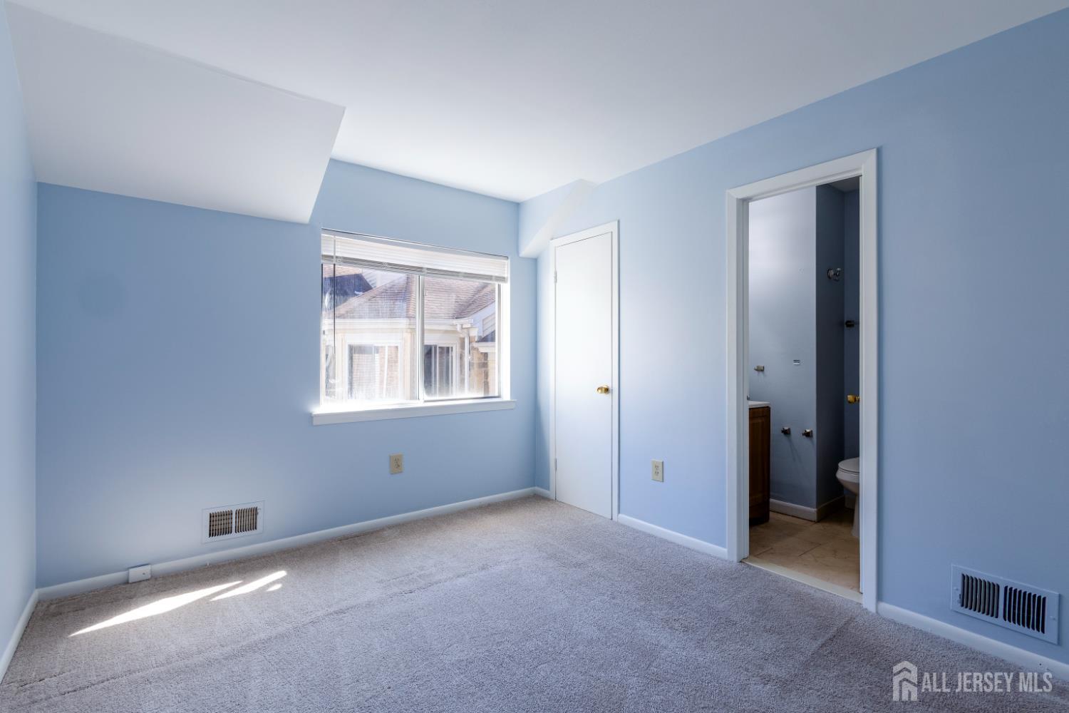 1050 Schmidt Lane North Brunswick NJ 08902