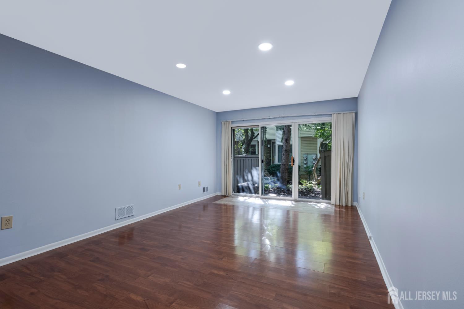 1050 Schmidt Lane North Brunswick NJ 08902