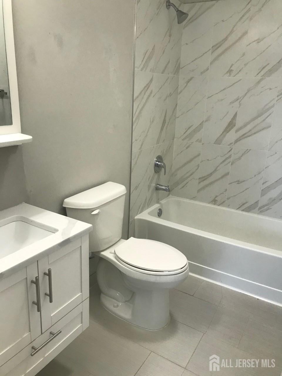 22 Center Street Metuchen NJ 08840