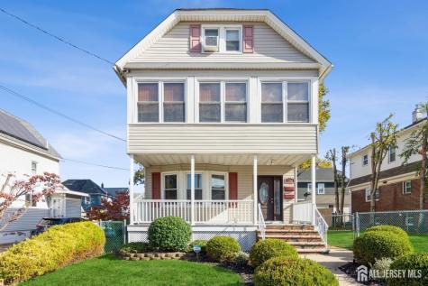 24 Hayward Avenue Carteret NJ 07008