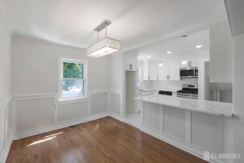33 Larchmont Road Edison NJ 08837